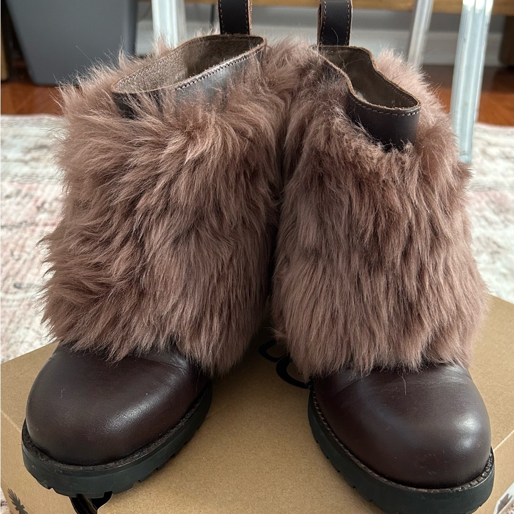 COPY - UGG Otelia Coconut Leather Sheepskin Cuff Ankle Mini Boots Booties Size … - Picture 12 of 13